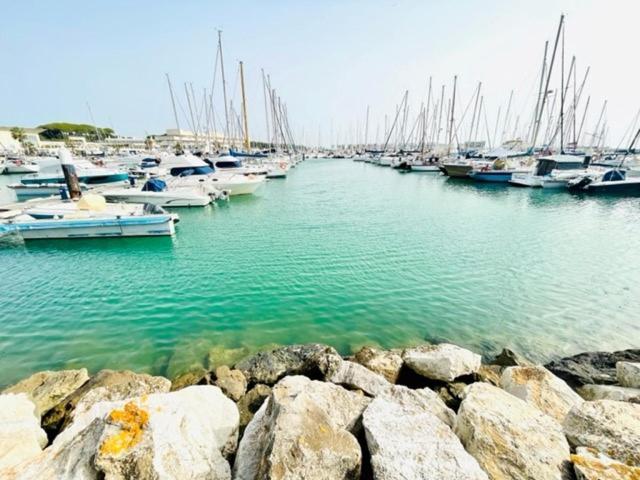Gatu Sherry, Junto Puerto Deportivo Y Playa " Preferente Mayores De 25 Anos Y Familias " El Puerto de Santa Maria Bagian luar foto
