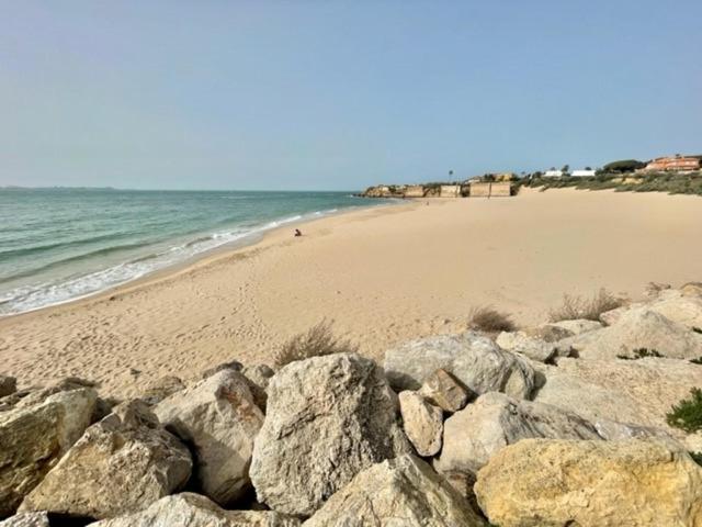 Gatu Sherry, Junto Puerto Deportivo Y Playa " Preferente Mayores De 25 Anos Y Familias " El Puerto de Santa Maria Bagian luar foto